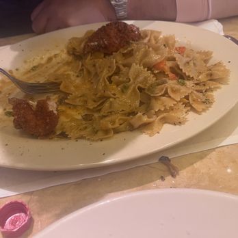 The Cheesecake Factory - Louisiana Chicken Pasta - Desserts Near Me - Houston, Texas