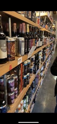 Beer Girl, Growlers & Bottleshop by null