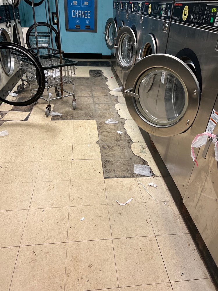 COIN LAUNDRY Updated October 2024 9925 Three Chopt Rd, Henrico