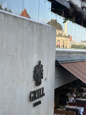 Grill Royal by null