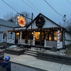 ReddStarr Bakery - Holiday cheer at Red Star!