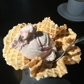 Cream Northwest - Desserts Near Me - Newberg, Oregon
