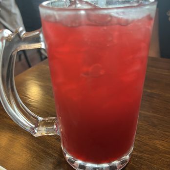 Sultān Mediterranean Restaurant - Pomegranate lemonade - Mediterranean Near Me - St. Louis, Missouri