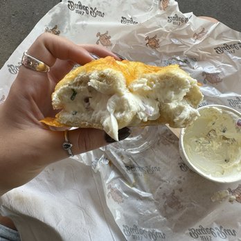 Jeff's Bagel Run - Jalapeño cheddar bagel with chives & onion spread - Bagels Near Me - Orlando, Florida Jeff's Bagel Run - Jalapeño cheddar bagel with chives & onion spread - Bagels Near Me - Orlando, Florida