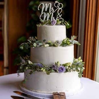 Brighton Florist - Florists Near Me - Brighton, Michigan