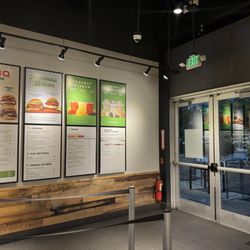 Shake Shack Inner Harbor - Front entrance