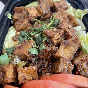 Coconut Thai - Black Pepper and Garlic Tofu- spice level 4 is very good (still not spicy) - Thai Near Me - Edina, Minnesota