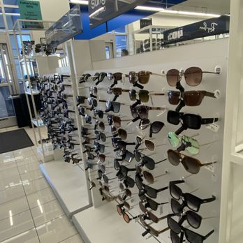 Nordstrom Rack El Camino Promenade - Department Stores Near Me - Encinitas, California