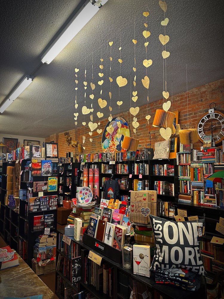 MULBERRY ST. BOOKS Updated September 2024 21 Photos 46 E Mulberry