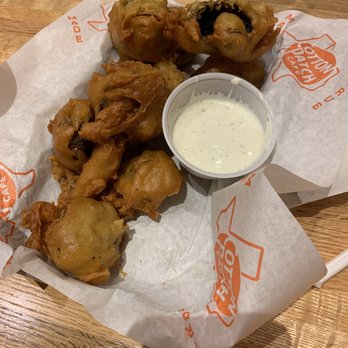 Cotton Patch Cafe - Jumbo Crispy shrooms - American Near Me - Wichita Falls, Texas