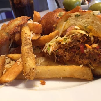 M.A.C. 24/7 - Their pulled pork sandwich that was hands-down phenomenal - American Near Me - Honolulu, Hawaii