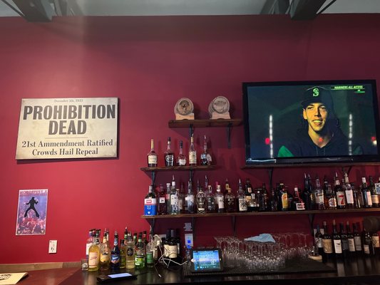 Redmond's Bar & Grill by null