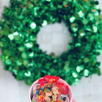 ICICLES - Cute holiday decor and my Oreo Blast! IG @flavorfullsf - Desserts Near Me - San Francisco, California ICICLES - Cute holiday decor and my Oreo Blast! IG @flavorfullsf - Desserts Near Me - San Francisco, California