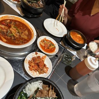 Seoul - Boston - Tdokbokki with fish cakes and bibimbap with bulgogi - Korean Near Me - Boston, Massachusetts Seoul - Boston - Tdokbokki with fish cakes and bibimbap with bulgogi - Korean Near Me - Boston, Massachusetts