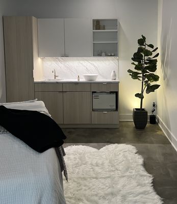 Michele Pelafas, Inc.