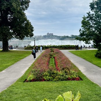 Queen Victoria Park - Queen Victoria Park, Niagara Falls, ON_Yelp_Sanju-8 - Parks Near Me - Niagara Falls, Ontario