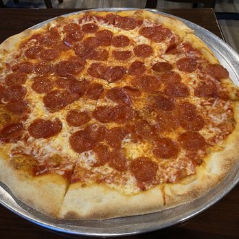 Genna Pizza - Pepperoni pizza - Pizza Near Me - Melbourne, Florida