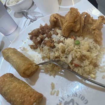 Golden Apple Buffet - Egg rolls  Fried rice  Black pepper chicken  Fried fish - Buffets Near Me - Saint Charles, Missouri