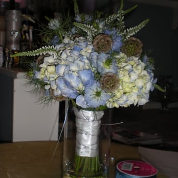 Party Petals - sample bouquet Brandi gave me - Wedding Planning Near Me Party Petals - sample bouquet Brandi gave me - Wedding Planning Near Me