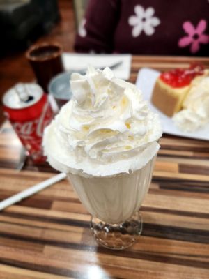 Andrews NYC Diner by null