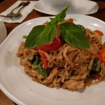 Sukho Thai - pad thai - Thai Near Me - Toronto, Ontario Sukho Thai - pad thai - Thai Near Me - Toronto, Ontario