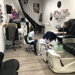 Kimi Nails
