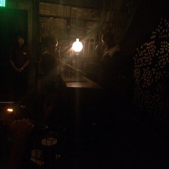 Ollivanders at Universal Studios Hollywood - The wand demo is worth the wait - Amusement Parks Near Me - Universal City, California Ollivanders at Universal Studios Hollywood - The wand demo is worth the wait - Amusement Parks Near Me - Universal City, California