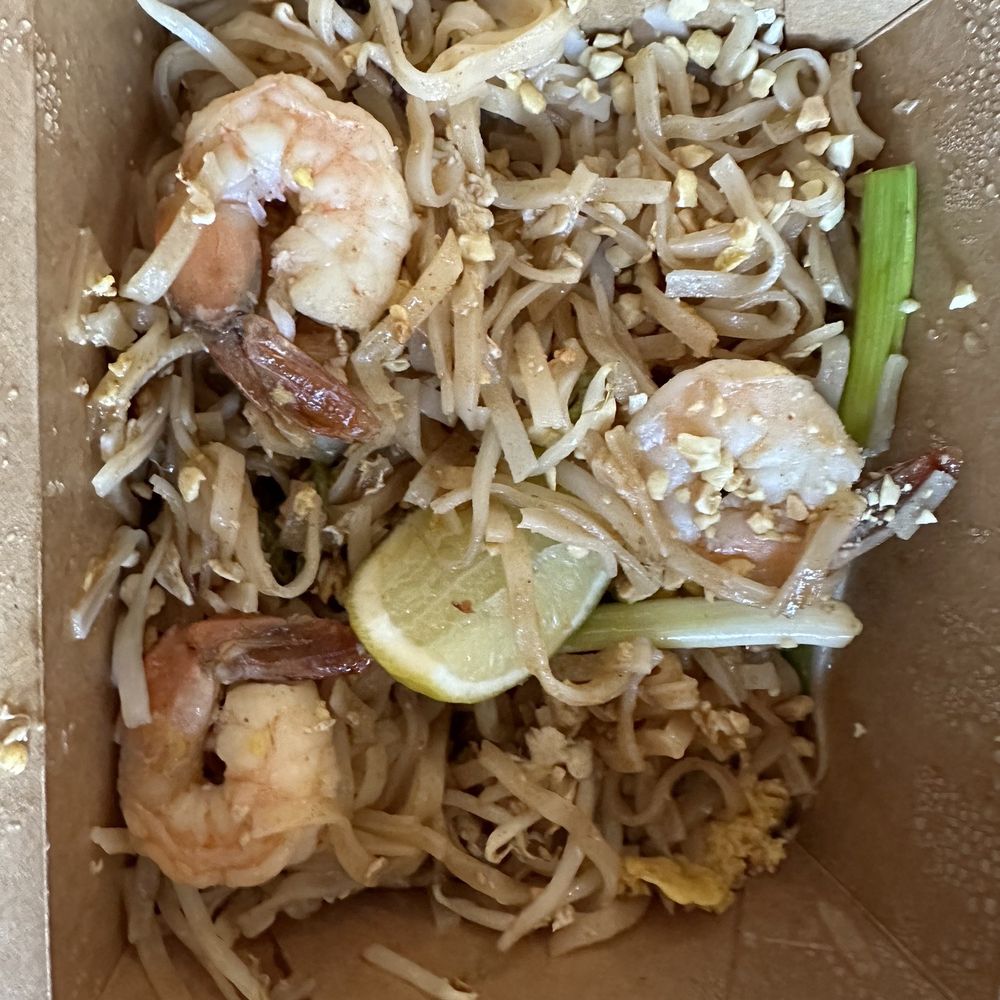 Koon Thai Restaurant - Pad Thai - Thai Near Me - New Haven, Connecticut Koon Thai Restaurant - Pad Thai - Thai Near Me - New Haven, Connecticut