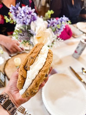 MADDIE CAKES - Updated September 2024 - 142 Photos & 53 Reviews - 5397