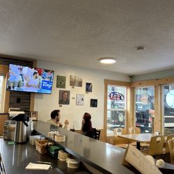 The Hideaway Cafe & Bar - Comfortable