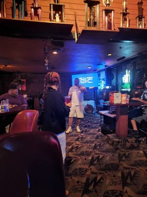 Doc's Food & Spirits by null