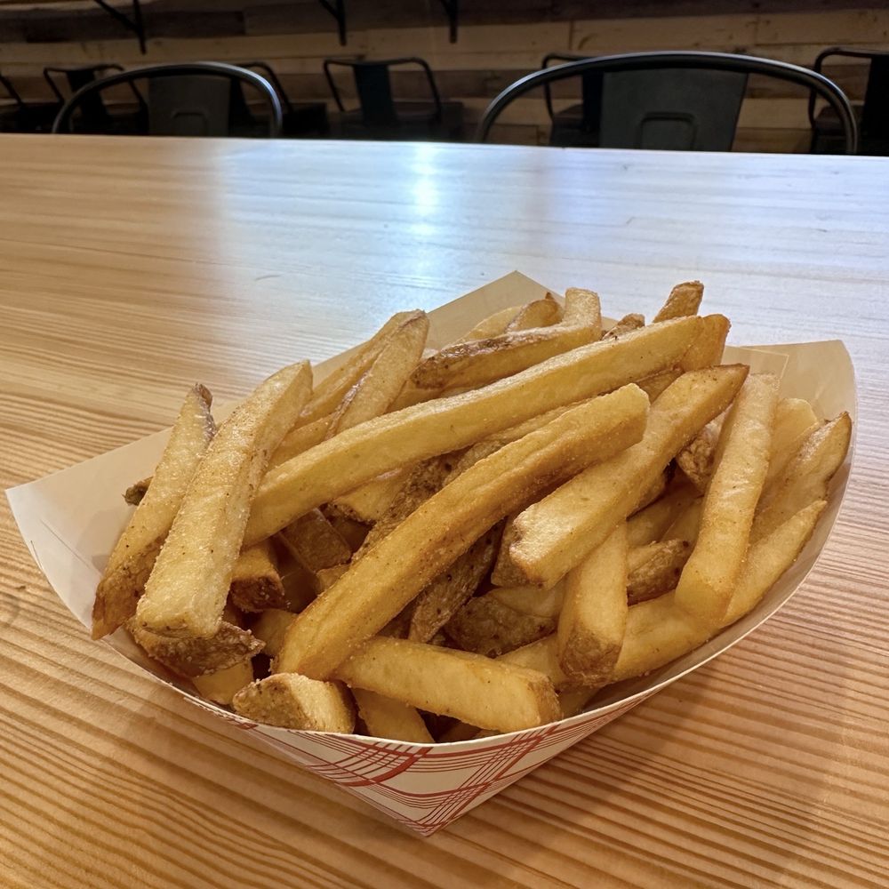 Lock 19 - An order of fries - Burgers Near Me - Nauvoo, Illinois Lock 19 - An order of fries - Burgers Near Me - Nauvoo, Illinois