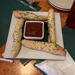 Oliva's Bar & Restaurant - Breadsticks