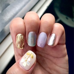 Custom nail design Custom nail design