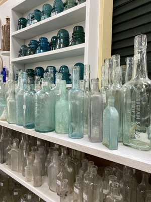 Antique Trove by null