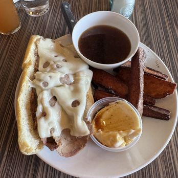 Last Chance Pub & Cider Mill - French dip with sweet potato Jojo - New American Near Me - Billings, Montana