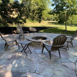 Lurvey Landscape Supply - Patio with fire pit kit.