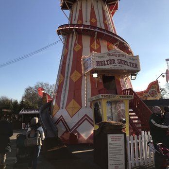 Winter Wonderland - 12/13/2018:  This slide is F-A-S-T! - Amusement Parks Near Me - London, XGL