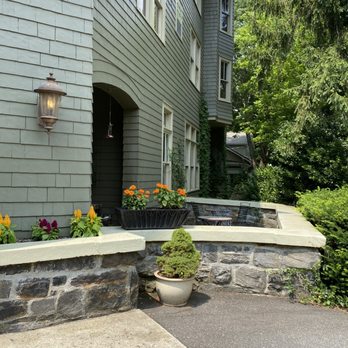 Princess Anne Hotel - Hotels Near Me - Asheville, North Carolina