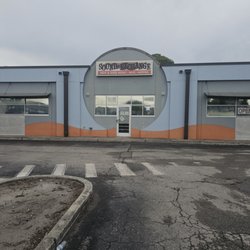 Sound Exchange - They seem to take as much care for prospective customers as they do their building.