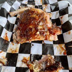 Lake Chelan Winery - 1/2 rack of smoked pork goodness.