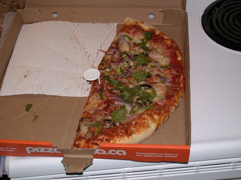 PIZZA PIZZA Updated September 2024 420 Hazeldean Road, Kanata, Ontario Pizza Restaurant