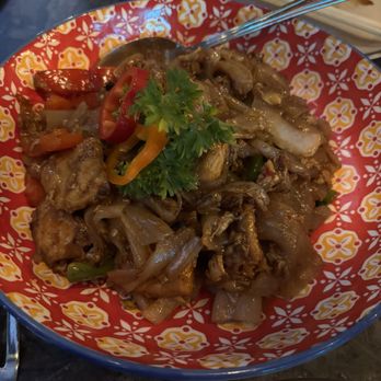 Chu Ros Thai - Pad See Ew - Thai Near Me - New York, New York