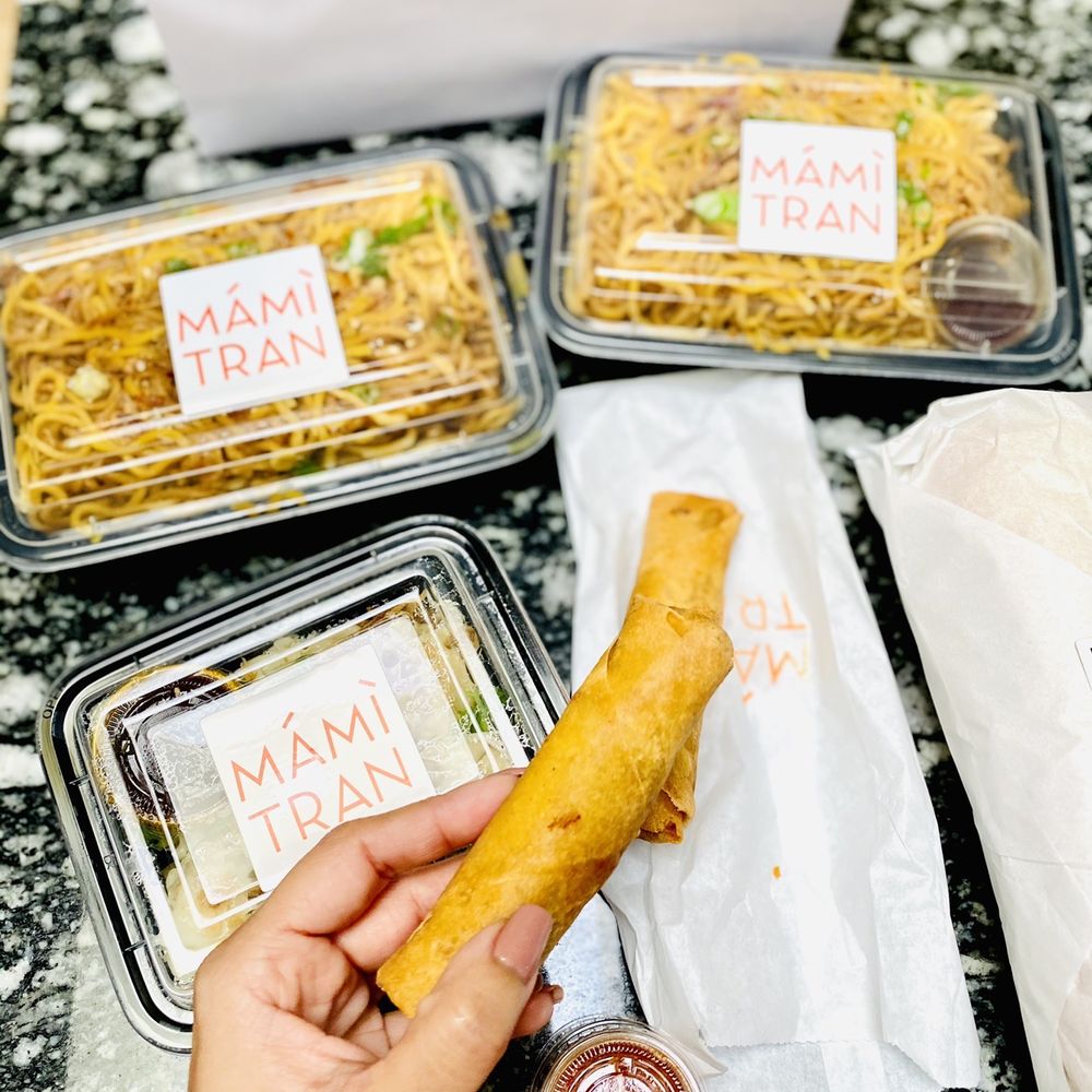Mami Tran - Garlic noodles, crispy pork spring rolls, chicken wontons and Banh mi. Extra hot sauces - Food Trucks Near Me Mami Tran - Garlic noodles, crispy pork spring rolls, chicken wontons and Banh mi. Extra hot sauces - Food Trucks Near Me