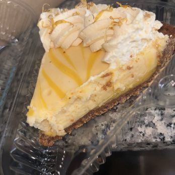 Bang Bang Pie & Biscuits - Passion fruit cheesecake - Bakeries Near Me - Chicago, Illinois