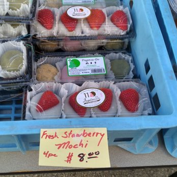 Fugetsu-Do - Fresh strawberry mochi in the sidewalk outpost - Candy Stores Near Me - Los Angeles, California