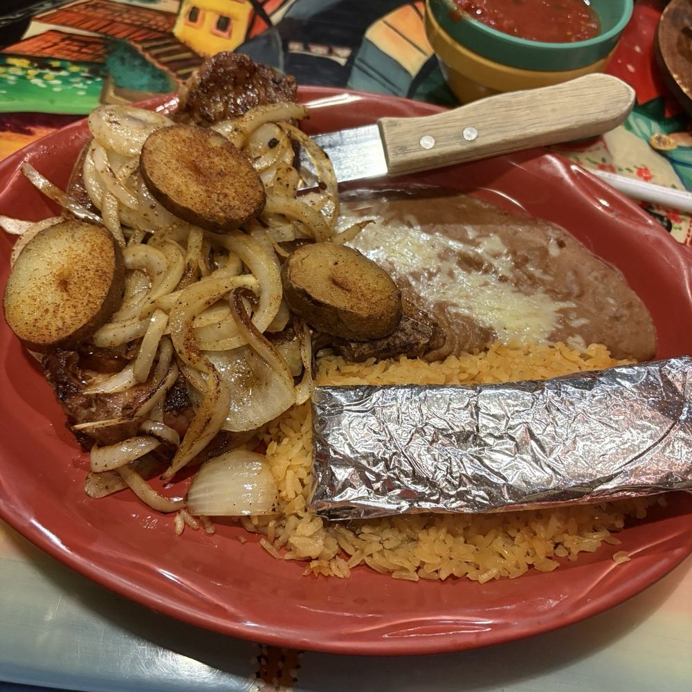 La Tonalteca - Beefsteaka con papas - Mexican Near Me - Millsboro, Delaware