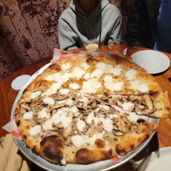 Da Legna x NOLO - Pizza - Pizza Near Me - New Haven, Connecticut Da Legna x NOLO - Pizza - Pizza Near Me - New Haven, Connecticut