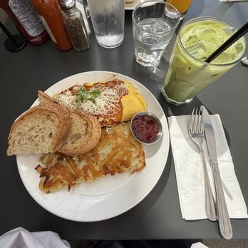 Poached Kitchen - Short rib omelette and matcha latte - Coffee & Tea Near Me - Anaheim, California