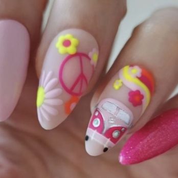 Tippie Toes Nail Spa - Nail Salons Near Me - Quartzsite, Arizona